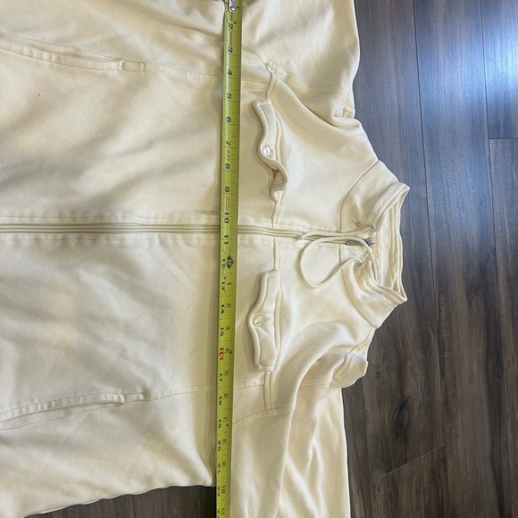 💗Butter Yellow Zip-Up Hoodie - Picture 3 of 4